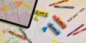 Spoločnosti Sandisk a Crayola spolupracujú na sérii farebných flash diskov SANDISK Crayola USB-C