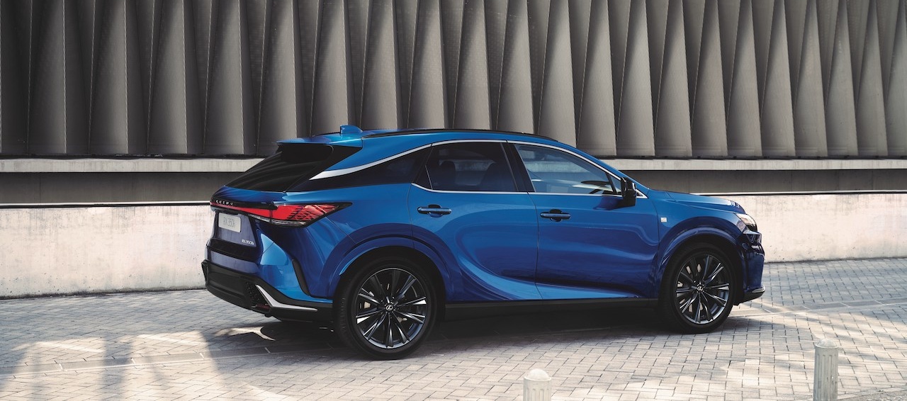 Lexus je podľa iSeeCars najtrvácnejšou prémiovou značkou