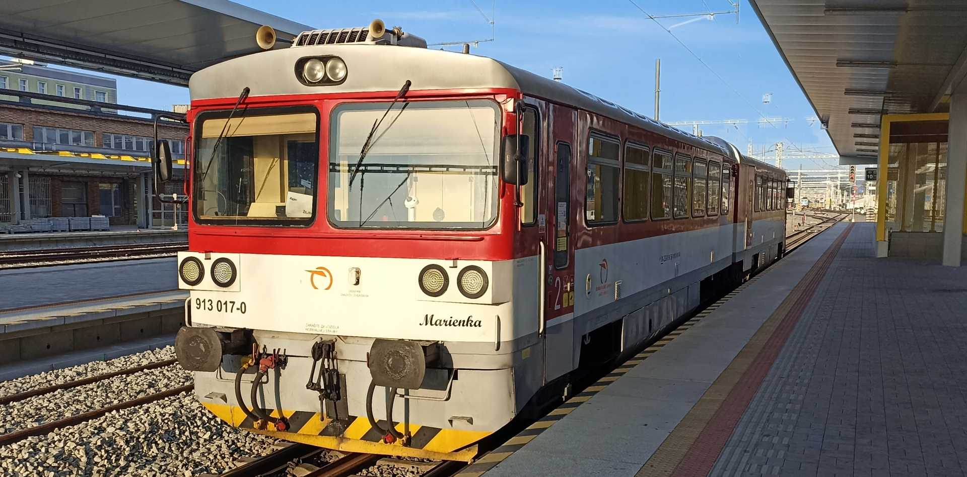 Vlaky na trati Žilina – Rajec sa vracajú do pôvodného grafikonu spred výluky