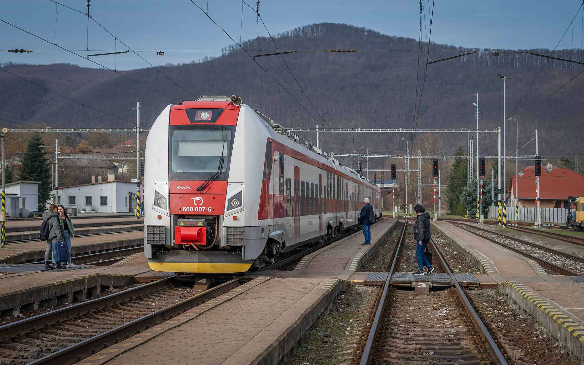 Dočasné obmedzenia regionálnych vlakov medzi Košicami a Kysakom