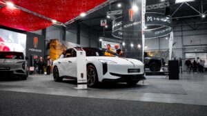 Dongfeng a Voyah bodovali na e-SALON 2025 v Prahe