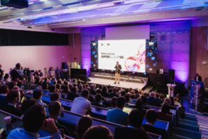 Bratislava žila technológiami. OpenSlava priniesla živé diskusie a desiatky prednášok