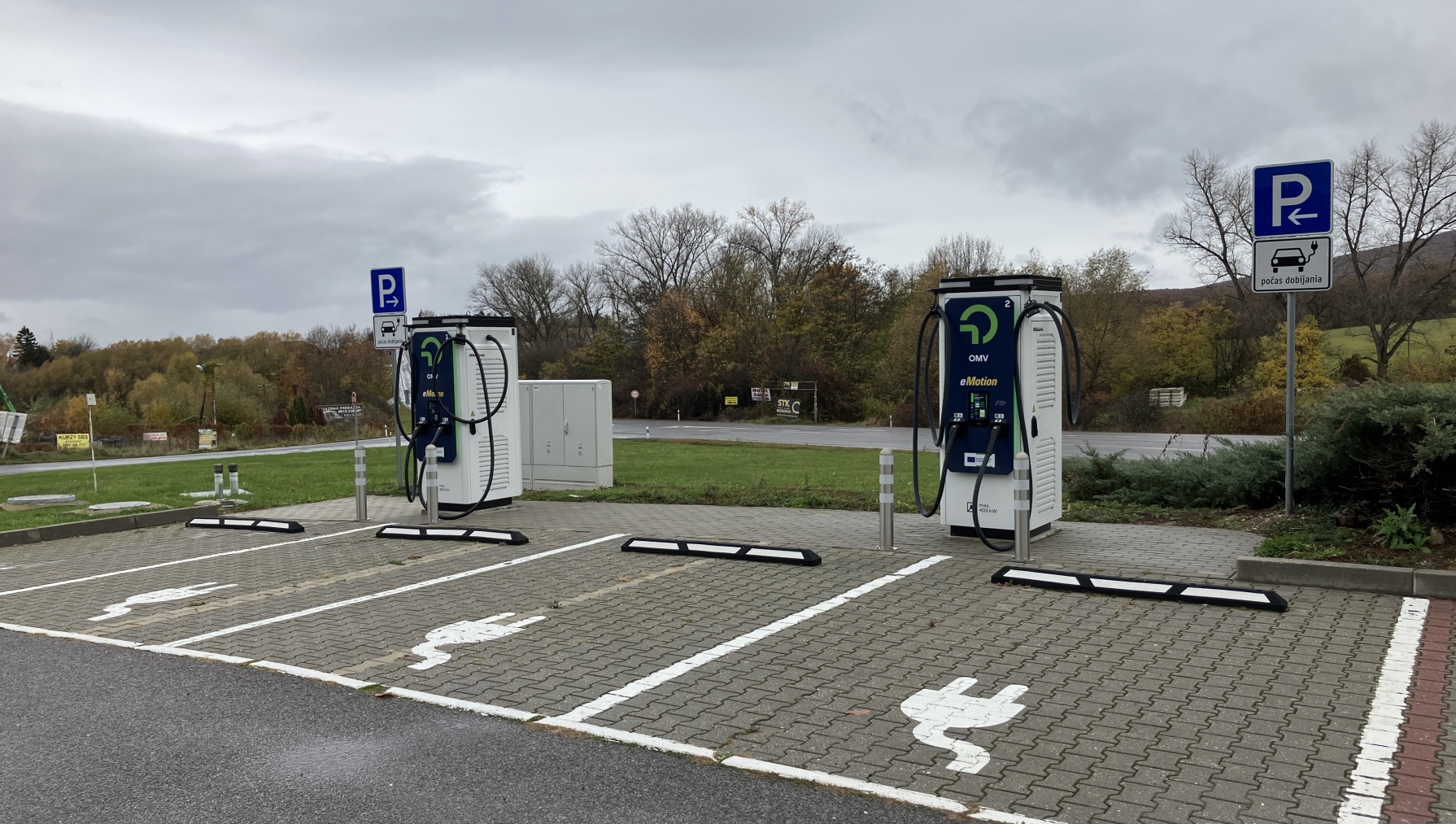 OMV Petrom napreduje s regionálnym projektom na rozvoj ultrarýchlych nabíjacích staníc