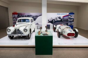 Škoda 1101 „Tudor“ oslavuje 80 rokov mimoriadnou výstavou v Škoda Múzeu