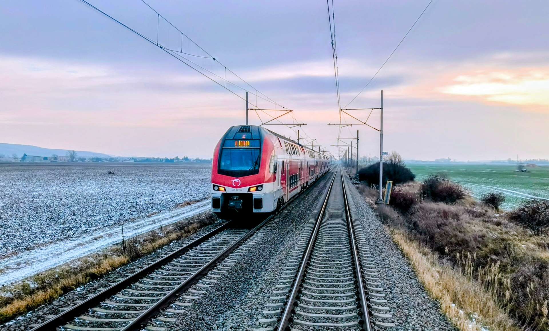 Cestujúcich na západnom Slovensku čakajú obmedzenia kvôli výlukám. Dočasné zmeny vlakov v prospech modernejšej infraštruktúry