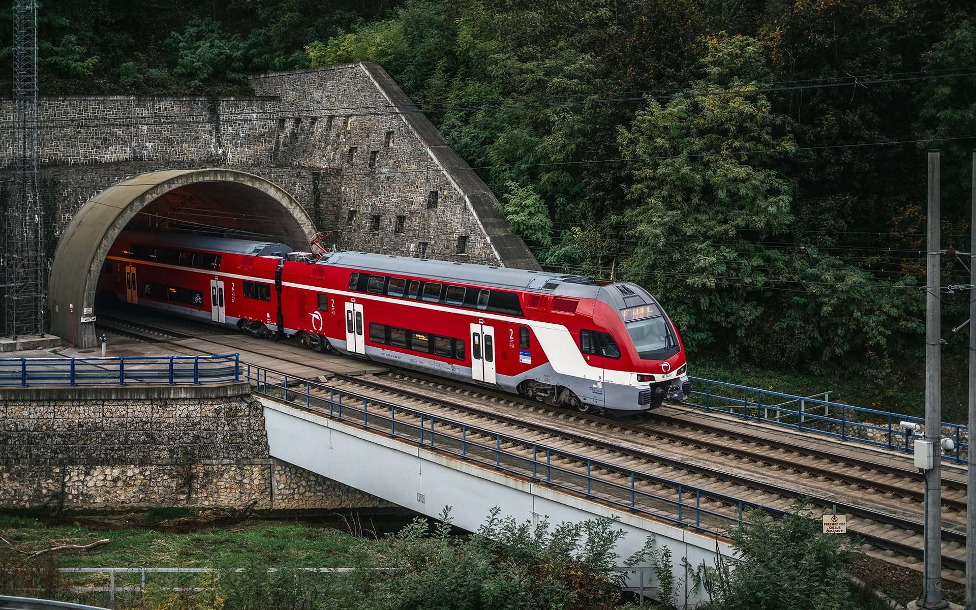 Rok 2026: ZSSK posilní bezpečnosť, čistotu aj digitálne služby