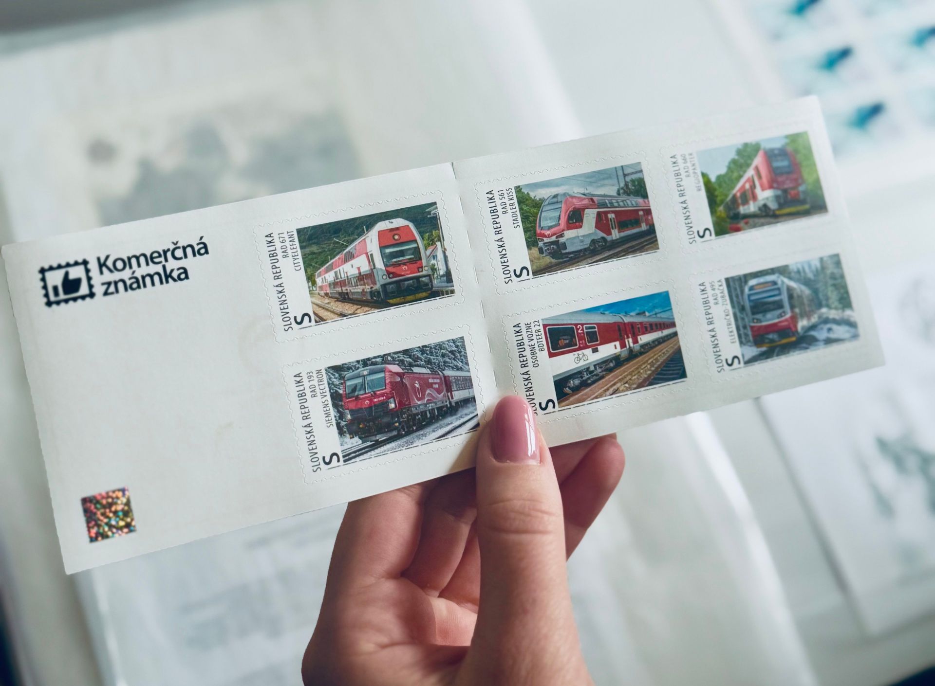 Vlaky ZSSK na poštových známkach. Limitovaná edícia pre zberateľov a fanúšikov železnice