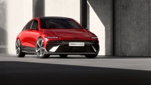 Nový Hyundai IONIQ prináša futuristický dizajn, pokročilé technológie a dojazd až 680 km