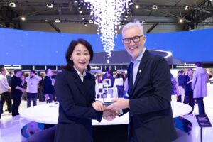 Samsung Galaxy S26 Ultra získal titul Best in Show pri udeľovaní cien Global Mobile Awards na veľtrhu Mobile World Congress 2026