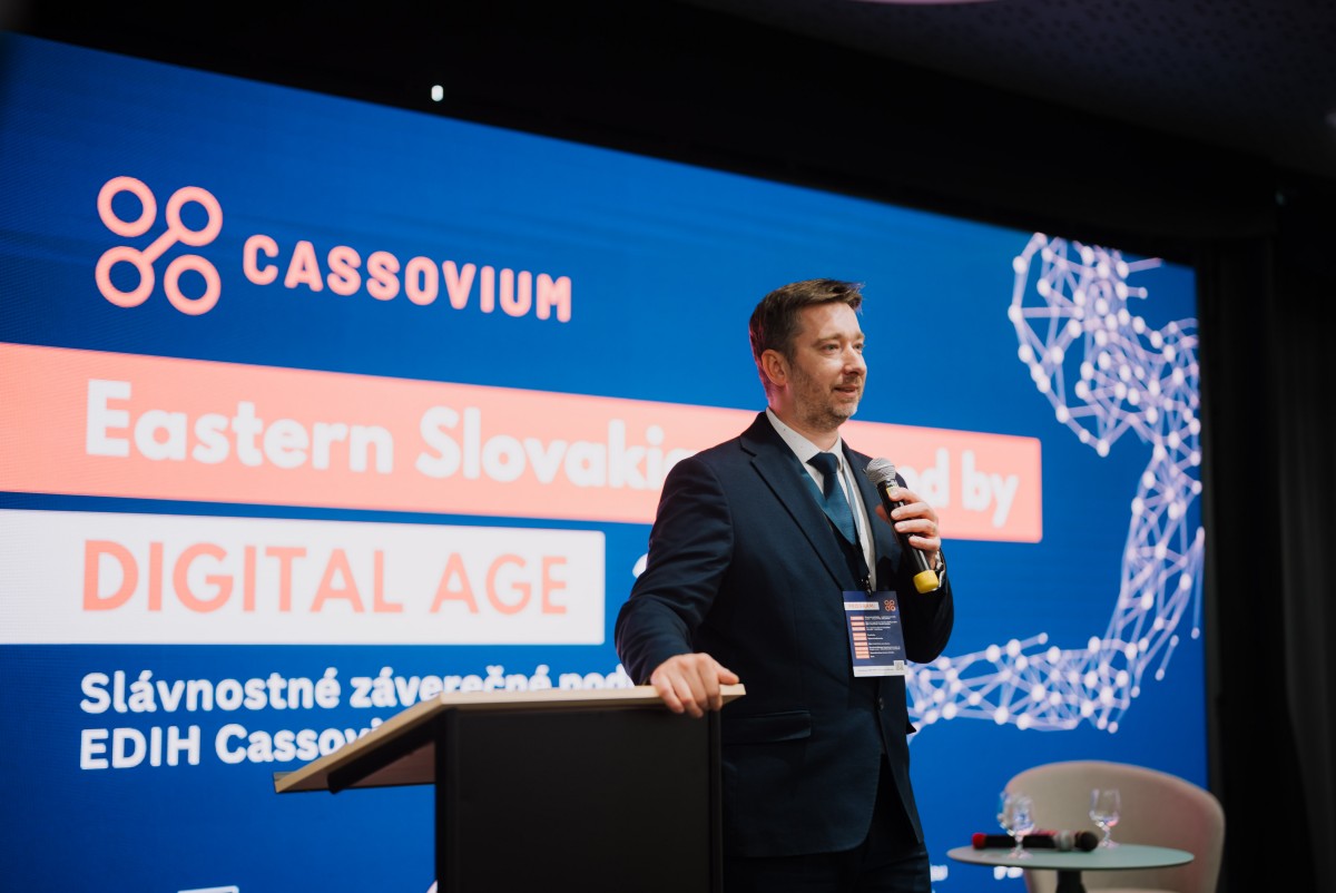 Začala sa digitálna transformácia východného Slovenska. Projekt EDIH Cassovium úspešne pomohol takmer 180 firmám a inštitúciám