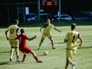 Amatérske futbalové kluby ožívajú. Pomáha im aj Prazdroj programom Kopeme za futbal