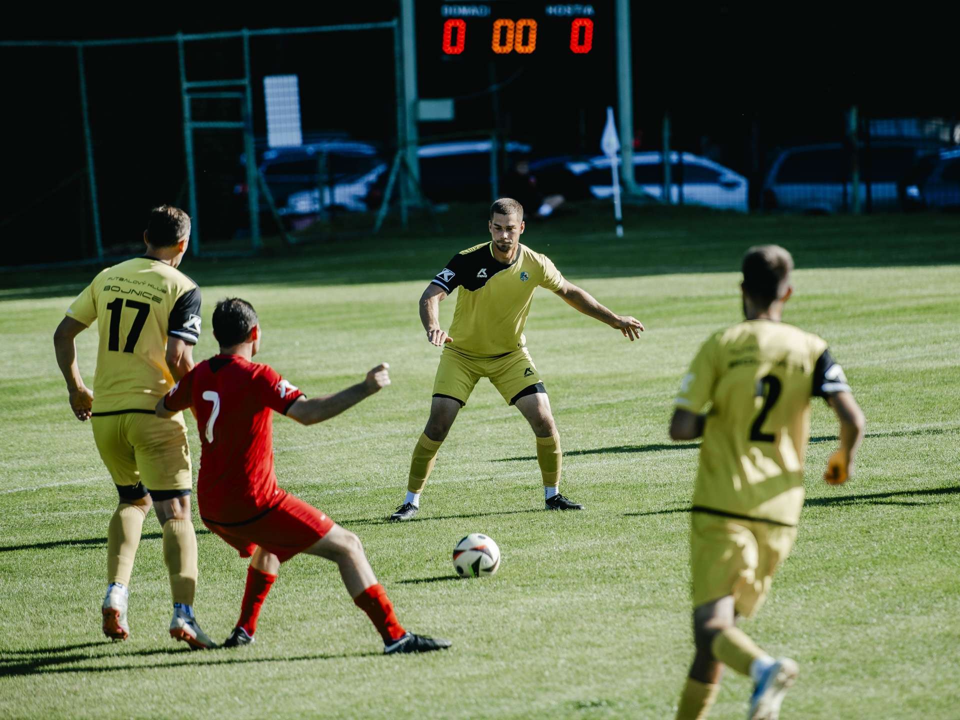 Amatérske futbalové kluby ožívajú. Pomáha im aj Prazdroj programom Kopeme za futbal