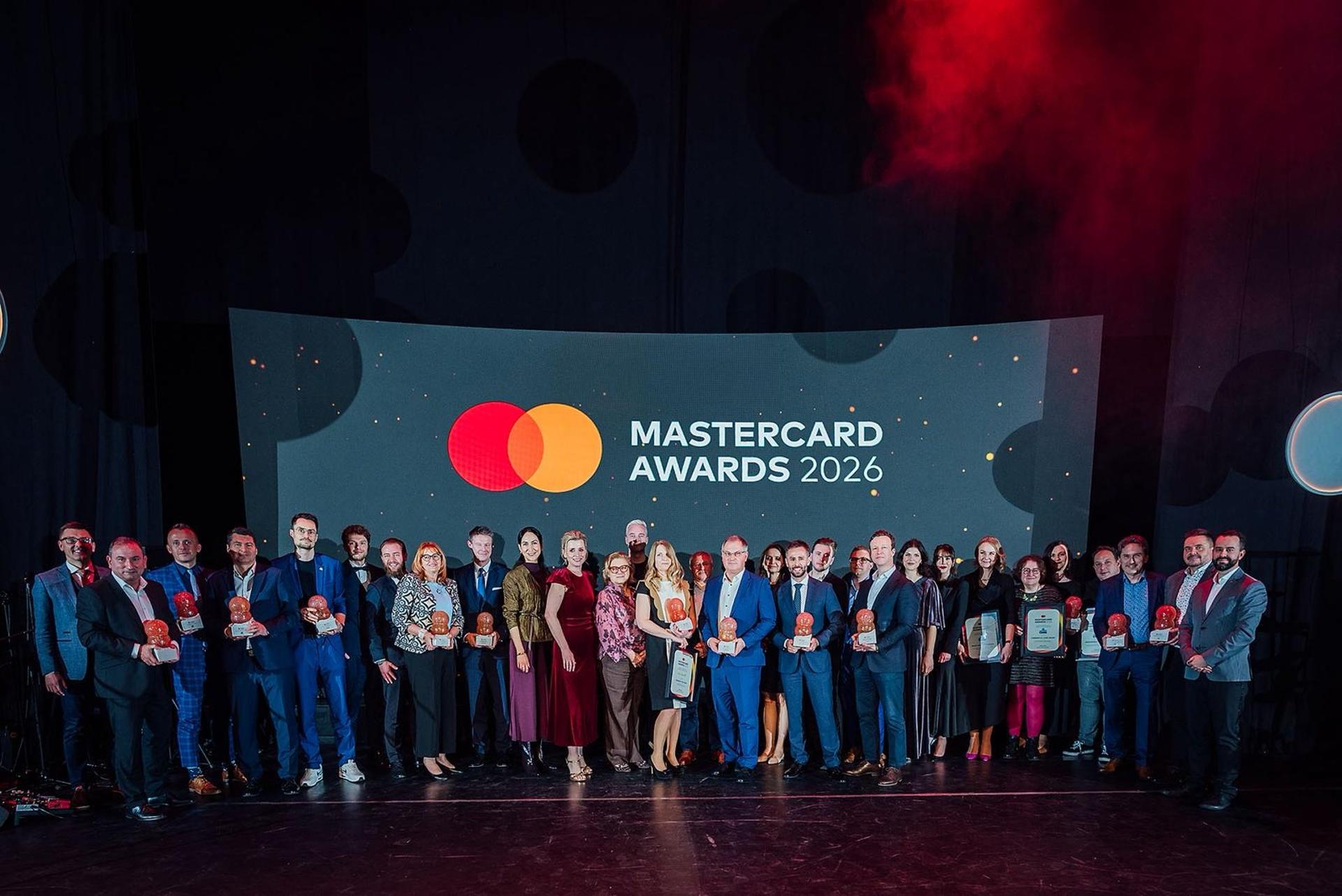 Mastercard opäť ocenil inovácie a udržateľnosť:  najviac cien si odniesla ČSOB, v tesnom závese s UniCredit Bank, Prima bankou a Tatra bankou