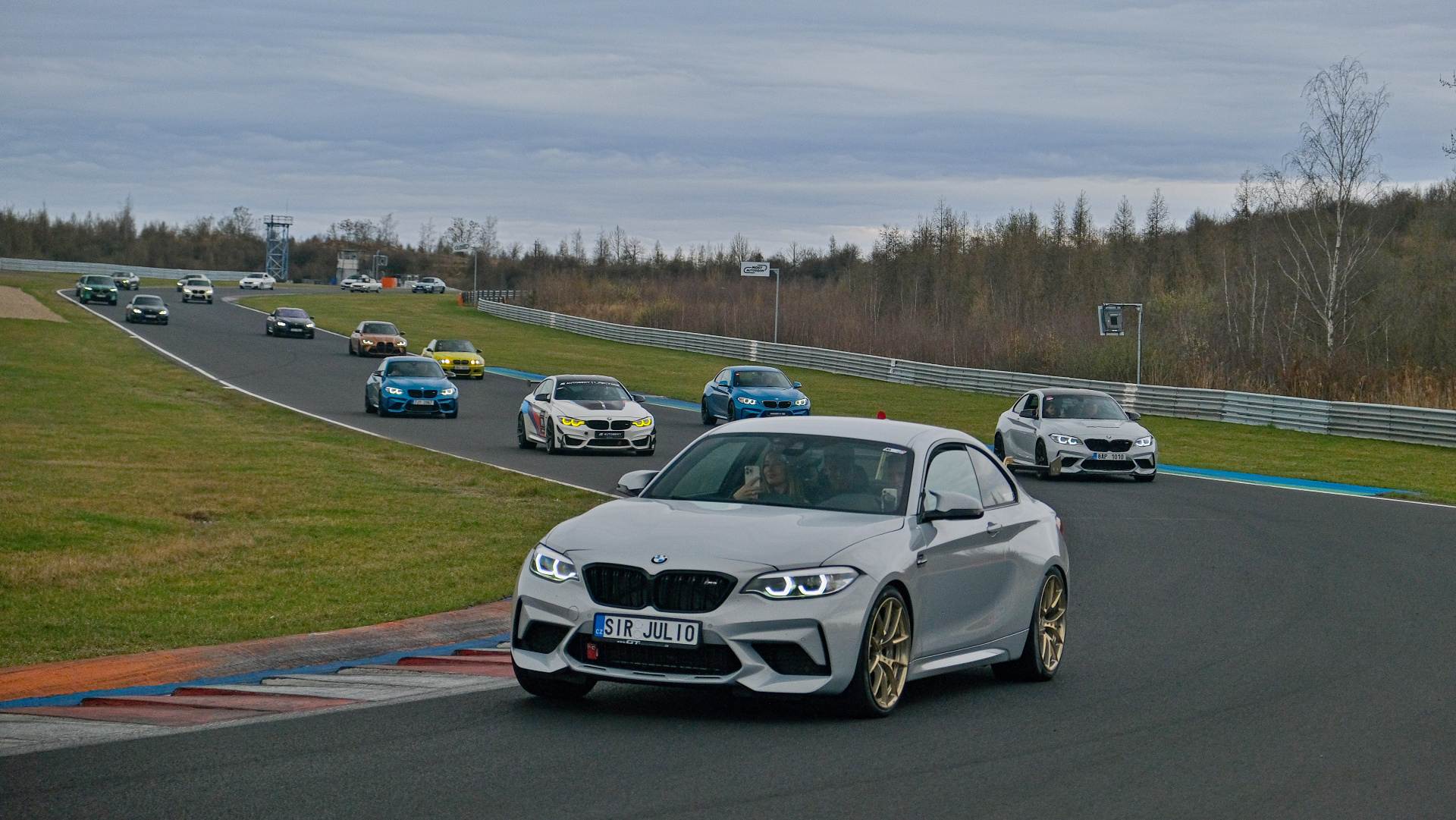 Tip na trip: BMW ///M Day v Moste 2026 – jubilejný 10. zraz prinesie lokálnu premiéru M2 Racing a viac než 300 vozidiel BMW M