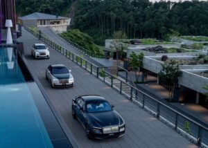 Rolls-Royce oslavuje 10 rokov Black Badge: Alter Ego, ktoré zmenilo celkový charakter