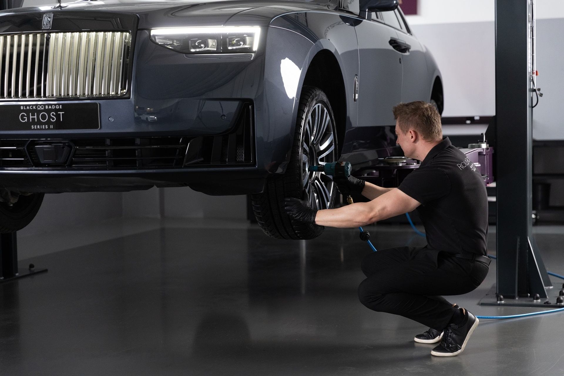 Rolls-Royce Motor Cars Prague slávnostne otvára nové centrum servisných služieb