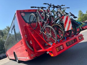 Jar prináša zmeny v IDS BK: Od 28. marca jednoduchšia doprava na výlety a cyklovýlety