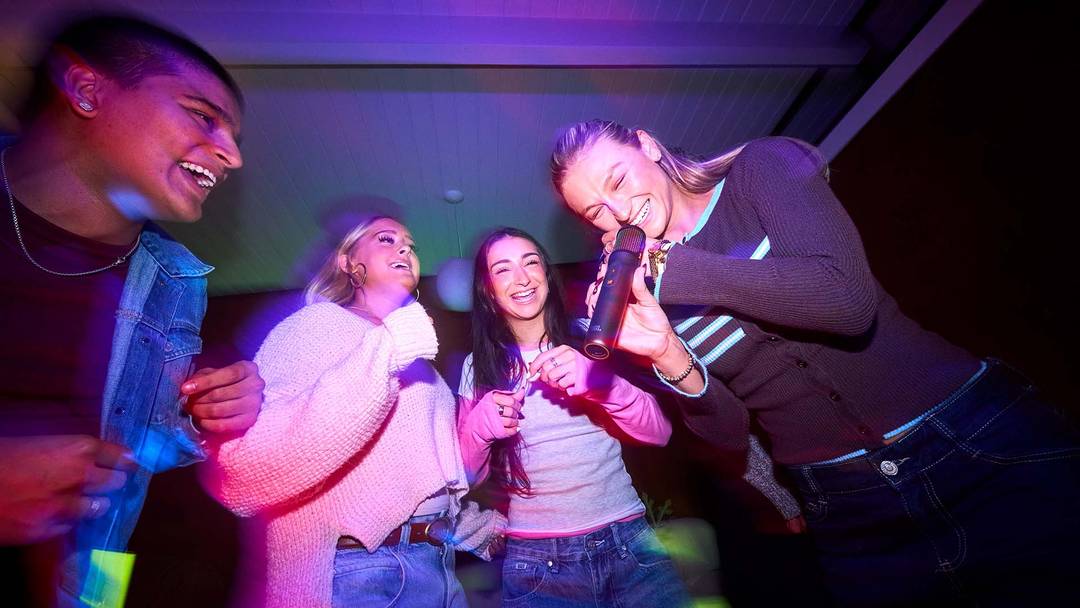 Karaoke upgrade s AI pre váš PartyBox JBL: Predstavujeme nové mikrofóny JBL EasySing