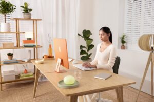 Prečo nám práca v kancelárii pôsobí bolesť?