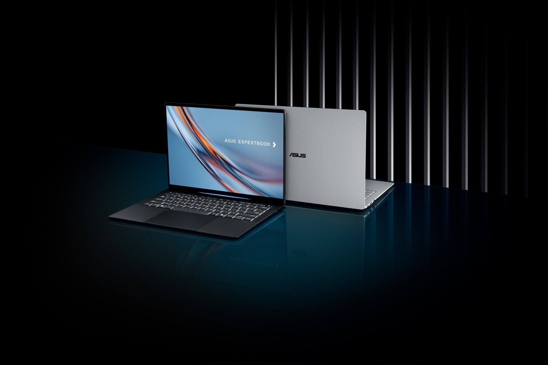 ASUS spustil predaj notebooku ExpertBook Ultra