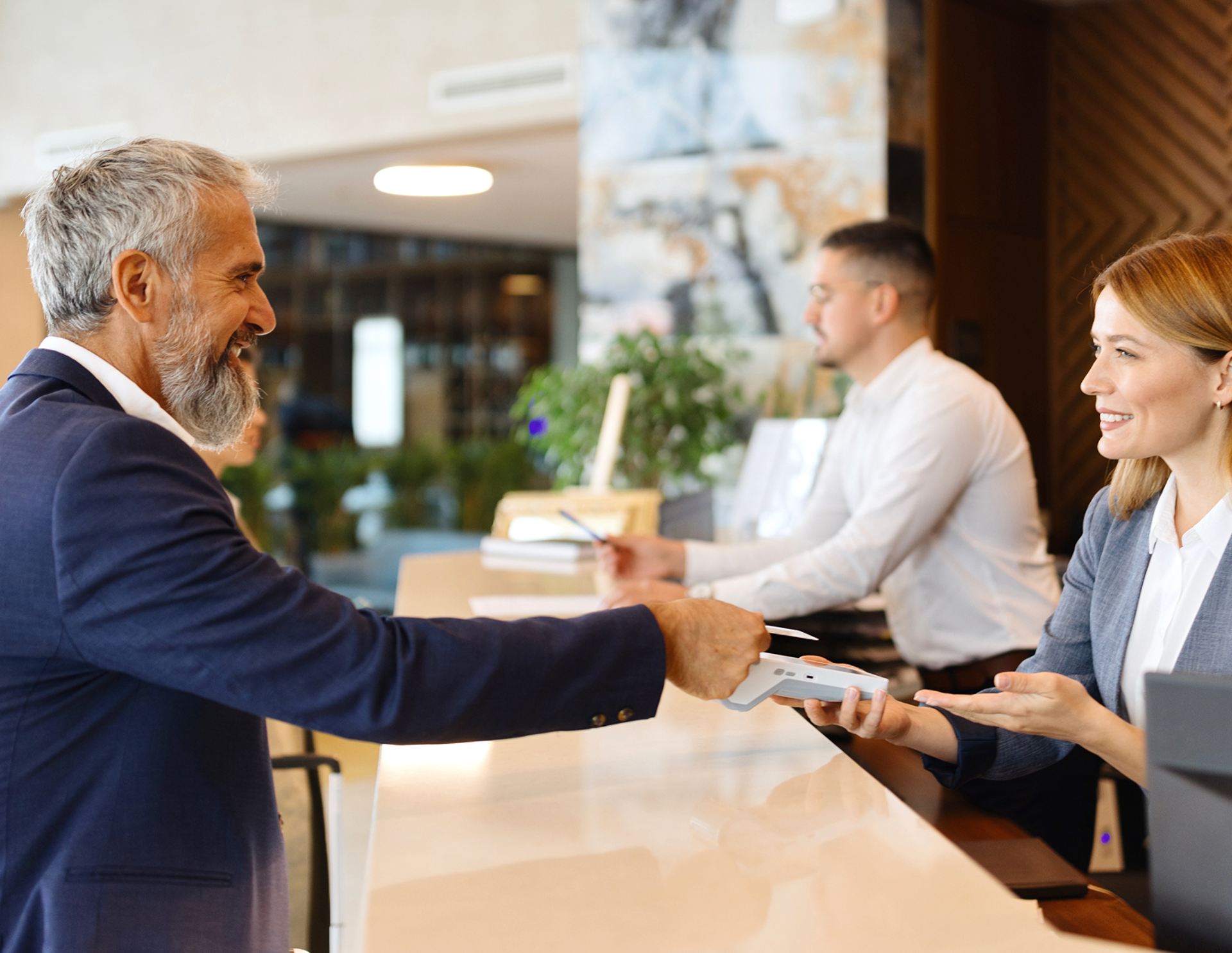Slovensko a stredná Európa očakávajú v tejto sezóne prílev turistov. Prichádza ruka v ruke so zvýšeným dopytom po bezhotovostných platbách