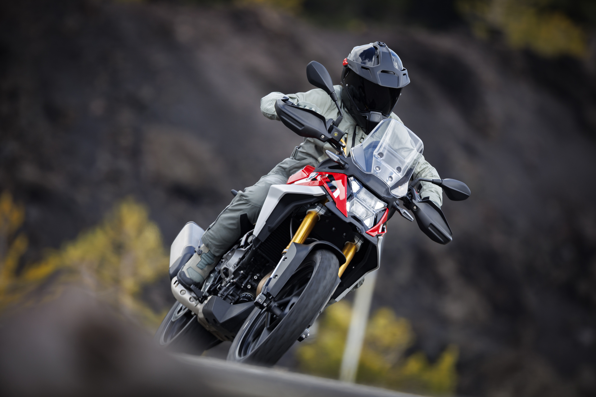 Úplne nový model BMW F 450 GS je dostupný u autorizovaných partnerov BMW Motorrad na Slovensku