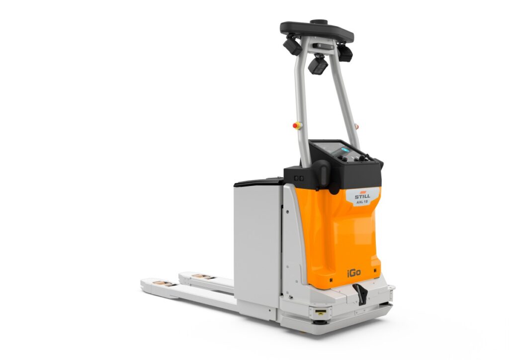 S automatizovaným nízkozdvižným vozíkom AXL 15 iGo spoločnosť STILL potvrdzuje, že automatizácia sa už úspešne etablovala aj v priestoroch príjmu a výdaja tovaru pri nakladacích rampách pre nákladné autá.