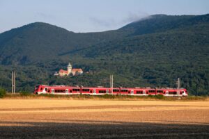Vlaky na Slovensku ušetrili viac ako 305-tisíc ton CO₂. Železnica potvrdzuje svoj význam pre krajinu