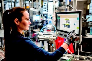 Trh s elektromobilitou na vzostupe: Bosch získal významnú zákazku od spoločnosti Mercedes-Benz