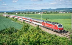 ZSSK a Slovenský Červený kríž prinesú osvetu priamo do vlaku