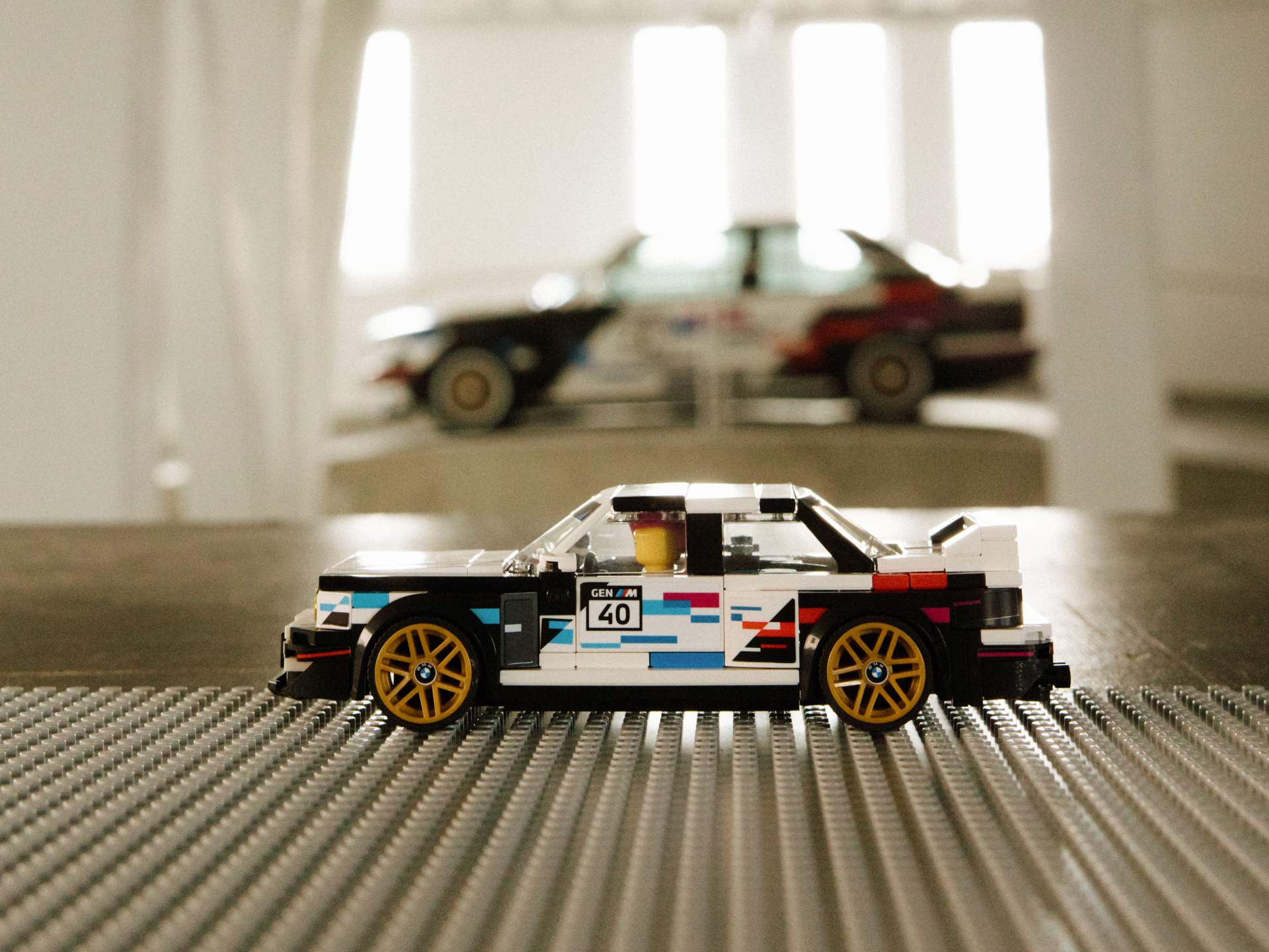 Tip (nielen) k MDD: BMW Group a LEGO Group oslavujú BMW M3 E30