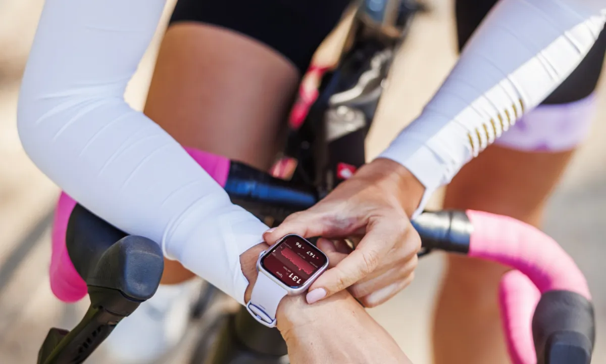 Cyklistická sezóna štartuje: Posuňte svoje jazdy na novú úroveň s Huawei WATCH FIT 5 Pro