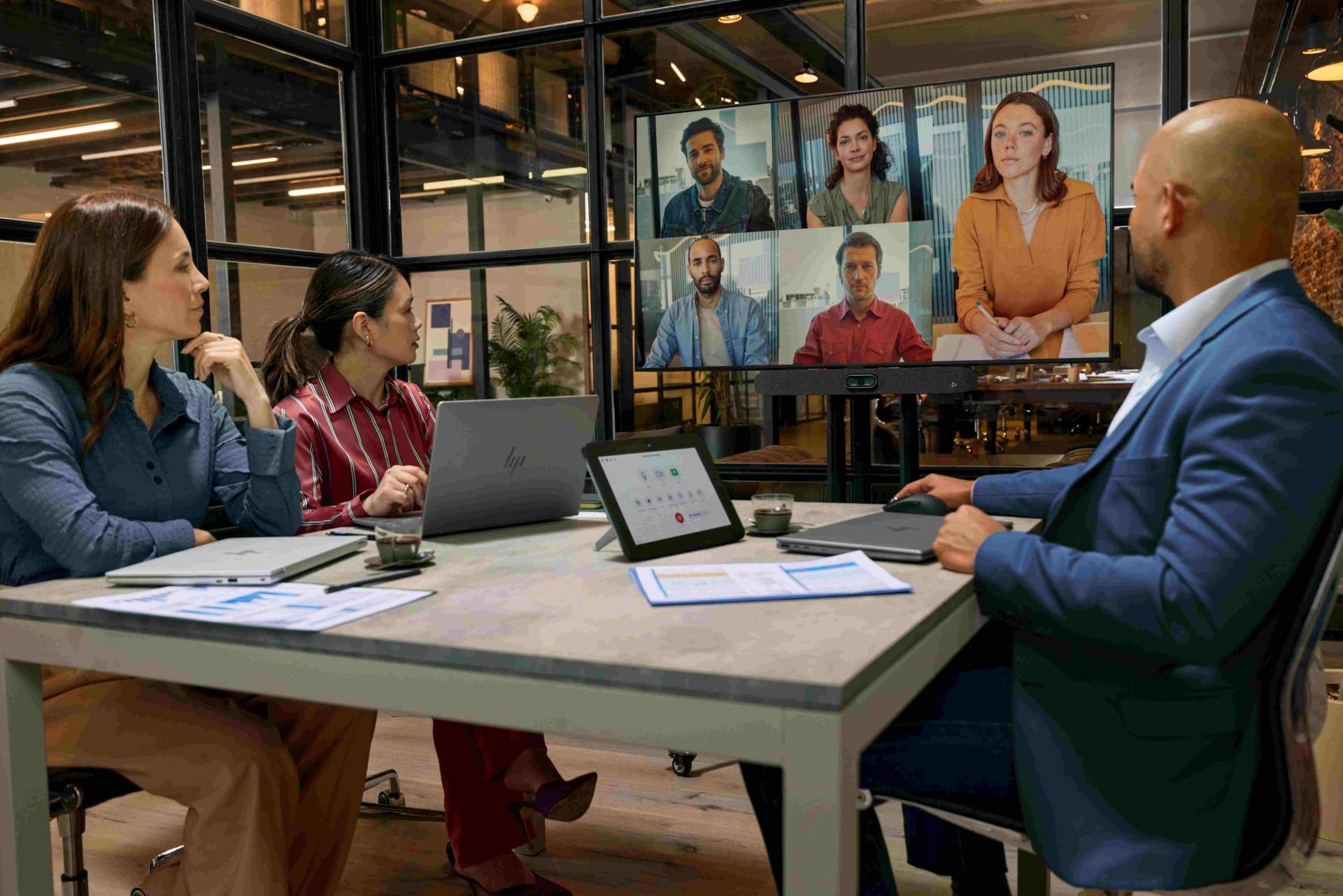 HP na veľtrhu InfoComm 2026 predstavuje ucelený ekosystém pre spoluprácu s využitím AI