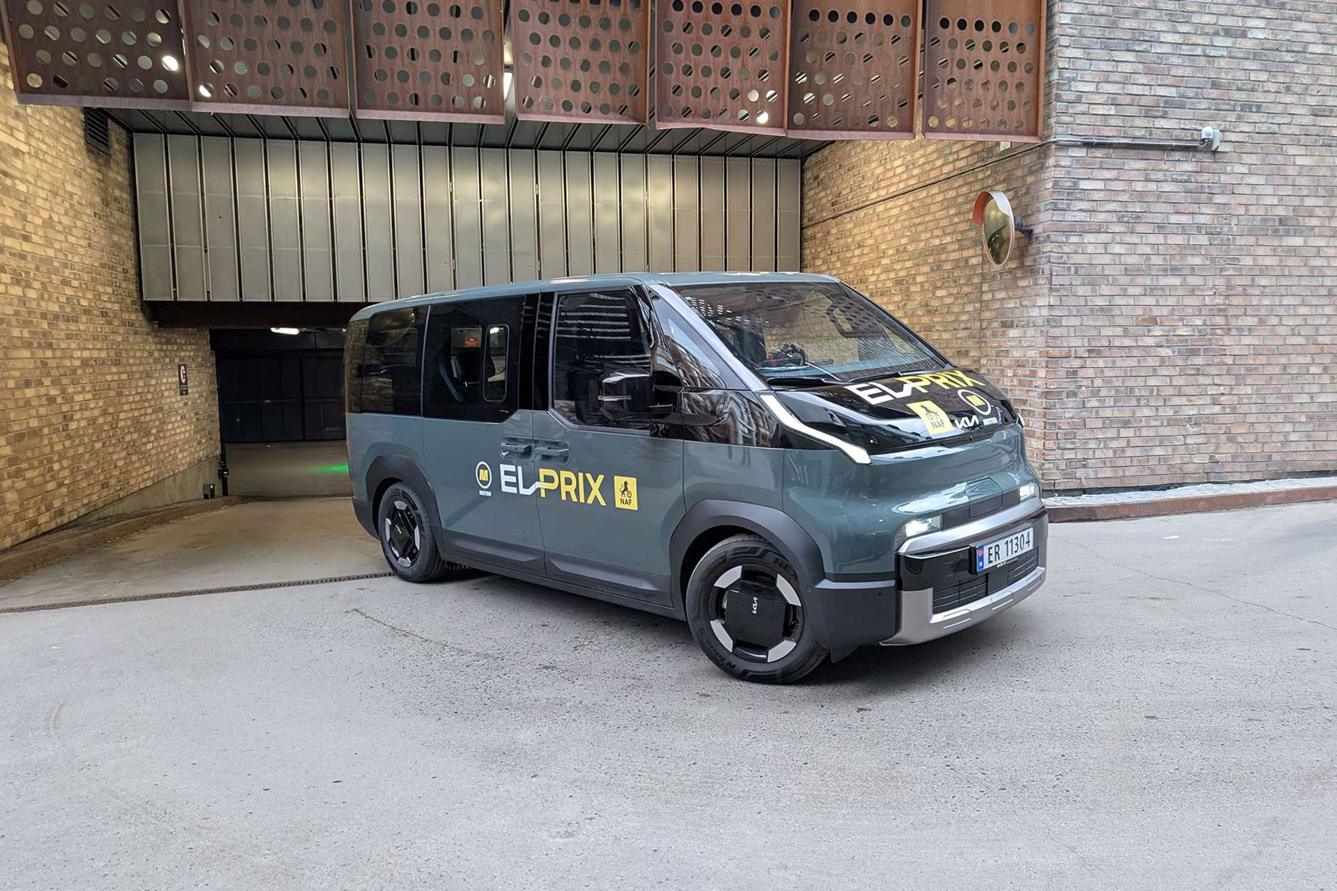 Kia PV5 Passenger prekonáva WLTP dojazd a dosahuje 420 km v najväčšom nezávislom teste elektromobilov na svete