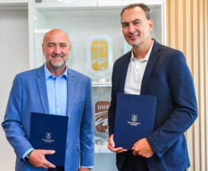 Škoda Auto Slovensko predlžuje partnerstvo so slovenským hokejom, podporí ho aj v ďalších sezónach