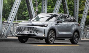 Letný BAIC X7: Dovolenka sa začína za volantom