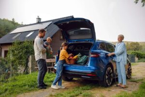 Ktorých elektromobilov sa Slováci „zbavujú“ najčastejšie? Prehľad trhu s jazdenými EV
