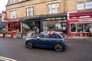 MINI Cooper Oxford Edition: Pocta domovu značky