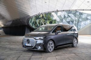 Novú VLE od značky Mercedes-Benz si odteraz možno objednať aj v ďalších atraktívnych variantoch