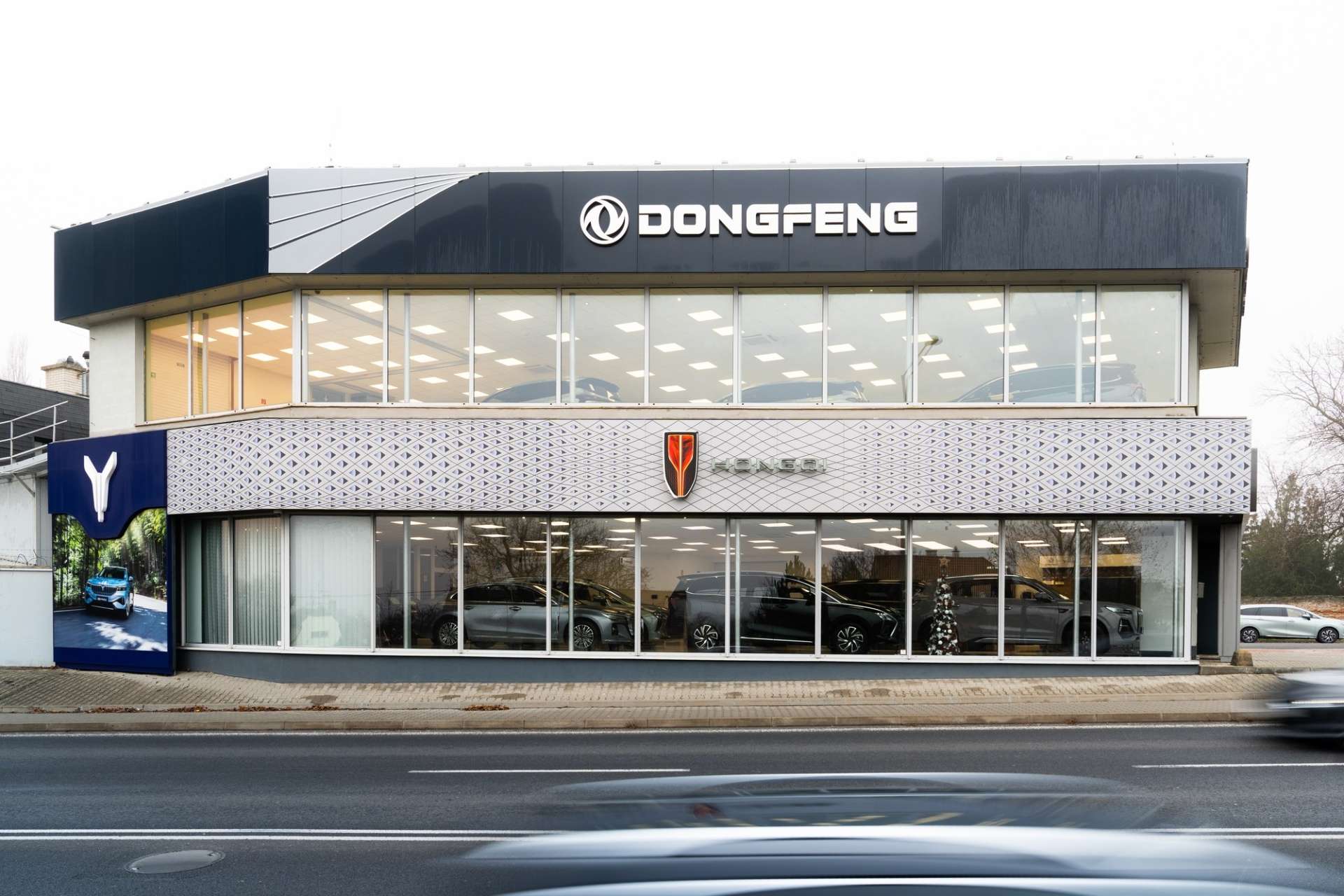 Servis už pri čínskych automobilkách nie je problém. Dongfeng, Forthing a ďalšie značky už opravia v takmer každom okrese SR