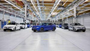 Silný dopyt po spustení úvodných objednávok: závod BMW v Mníchove zahajuje sériovú výrobu BMW i3* s prudkým nárastom objemu produkcie