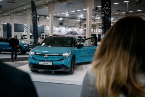 Nissan v Nitre predstavil nový LEAF. Ikona elektromobility vstupuje do tretej generácie