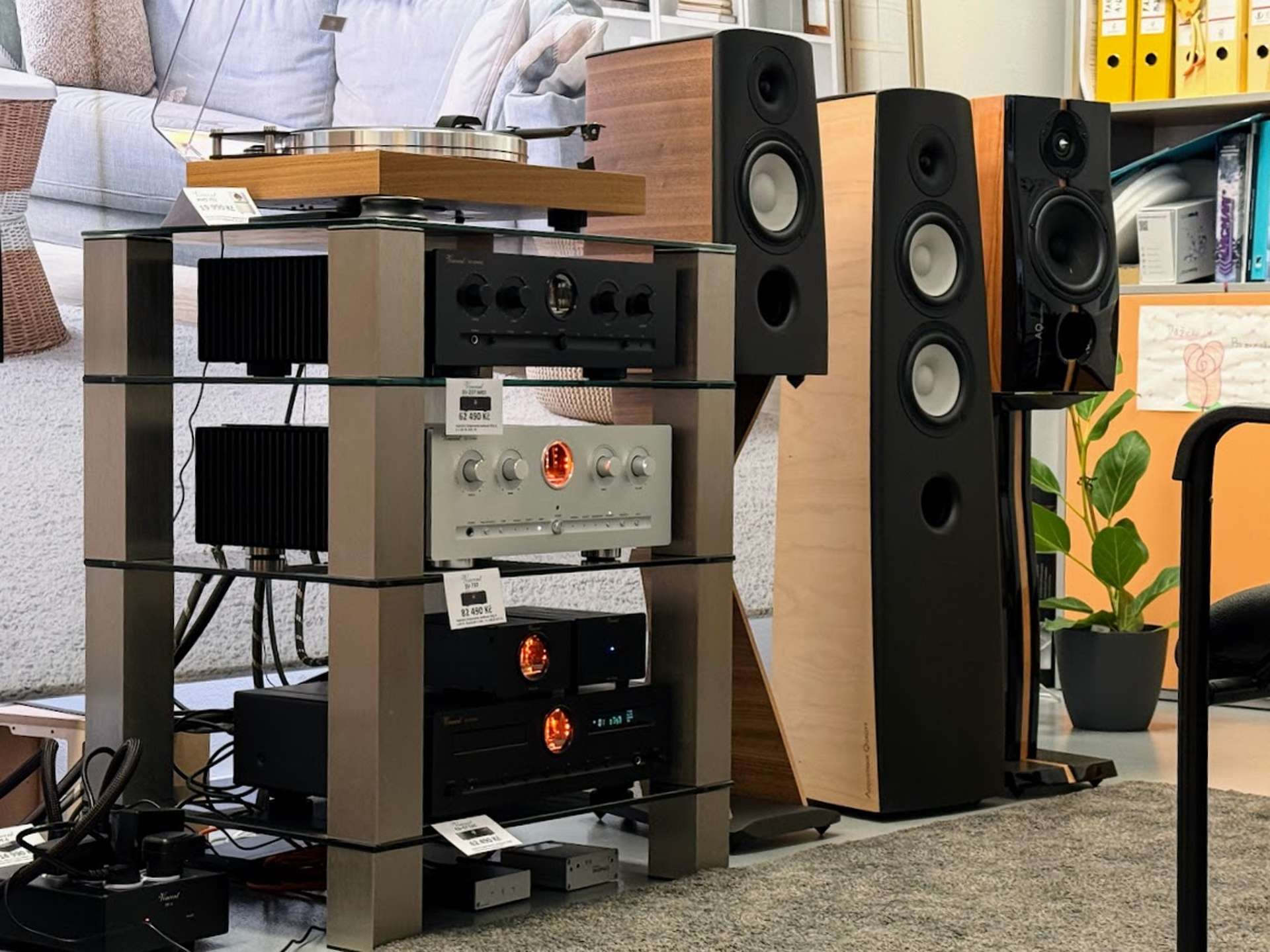 AQ predstavilo novú generáciu 2,5milionových AQ Ultima, audiofilských reprosústav AQ Pontos a odštartovalo hudebný festival