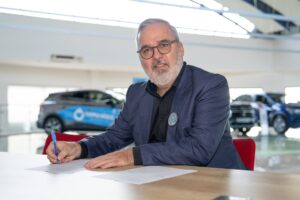 Mitsubishi Grandis pomáha šíriť nádej