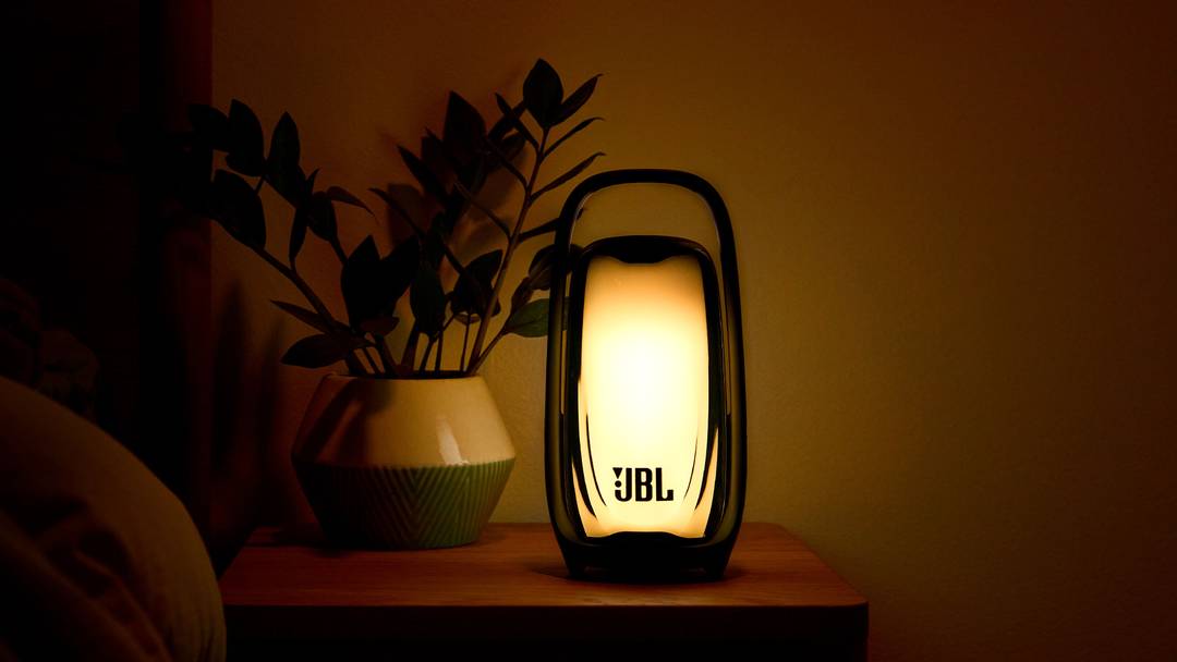 Po rokoch sa vracia obľúbený JBL Pulse 6, ktorý rozžiari každú atmosféru