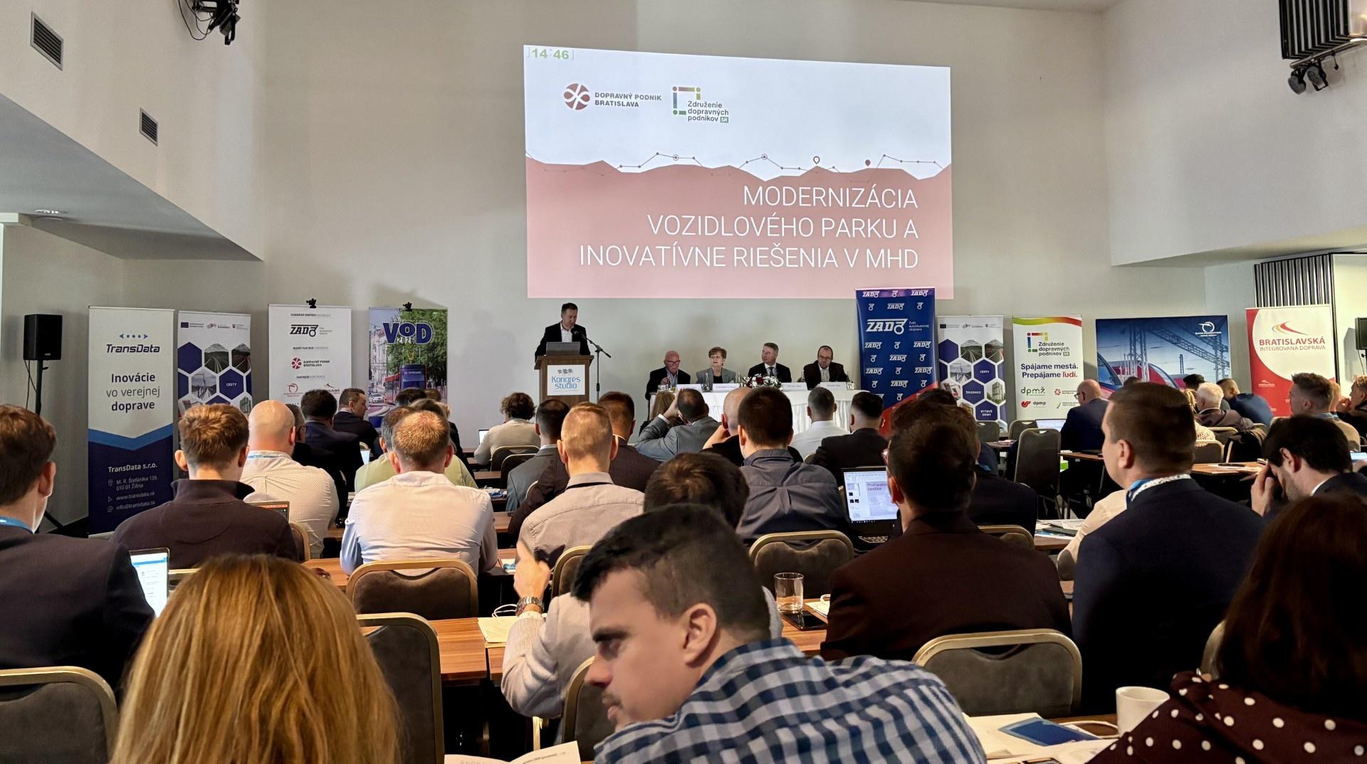 Konferencia VOD 2026: Slovenskí a českí odborníci hľadali cesty k lepšej verejnej doprave