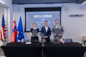 Košice IT Valley a SAPIE podpísali memorandá o porozumení s Amazon Web Services v oblasti digitálnych zručností a cloudového vzdelávania