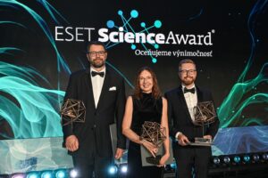 Materiálový vedec Dušan Galusek je novým laureátom ESET Science Award 2026