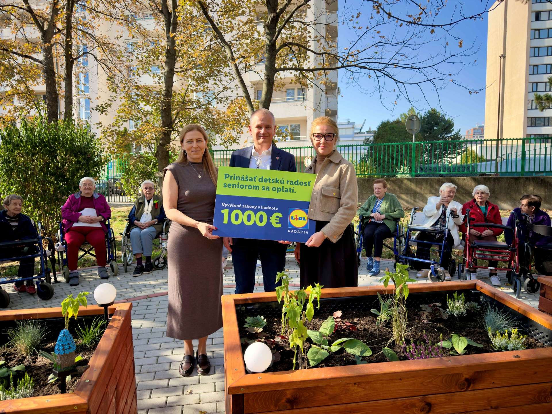 Október sa v Lidli nesie v znamení podpory seniorov