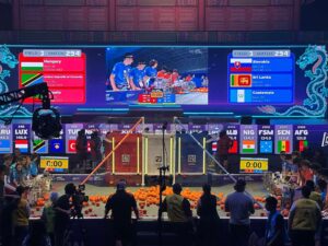 Svetový úspech slovenských stredoškolákov. Na robotickom šampionáte v Kórei získali tretie miesto za inováciu